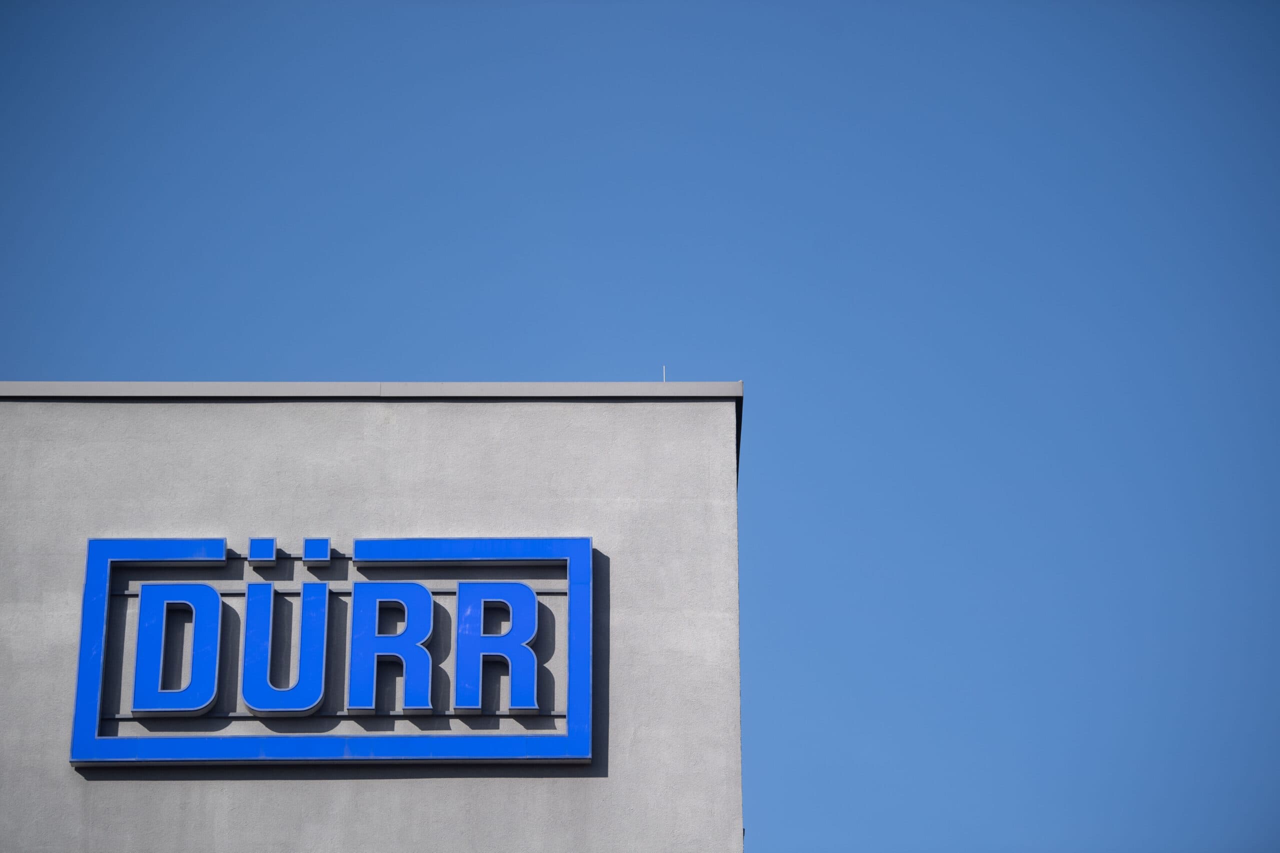Dürr liquid coating equipment in operation